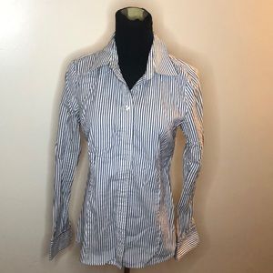 Women’s Oxford ButtonUp